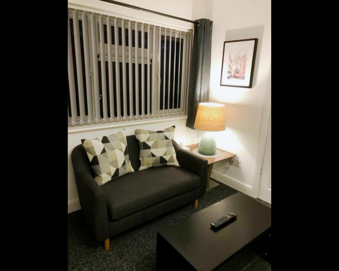Anson Studios Walsall M6, J10 Екстериор снимка